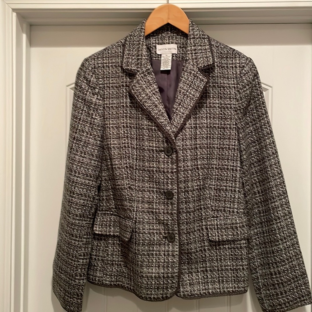Jaclyn Smith Dress Jacket. Size 10.